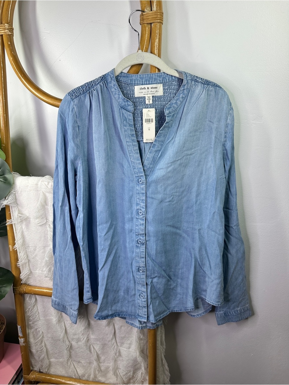 NWT Anthropologie Cloth & Stone Denim Chambray Blouse sz M